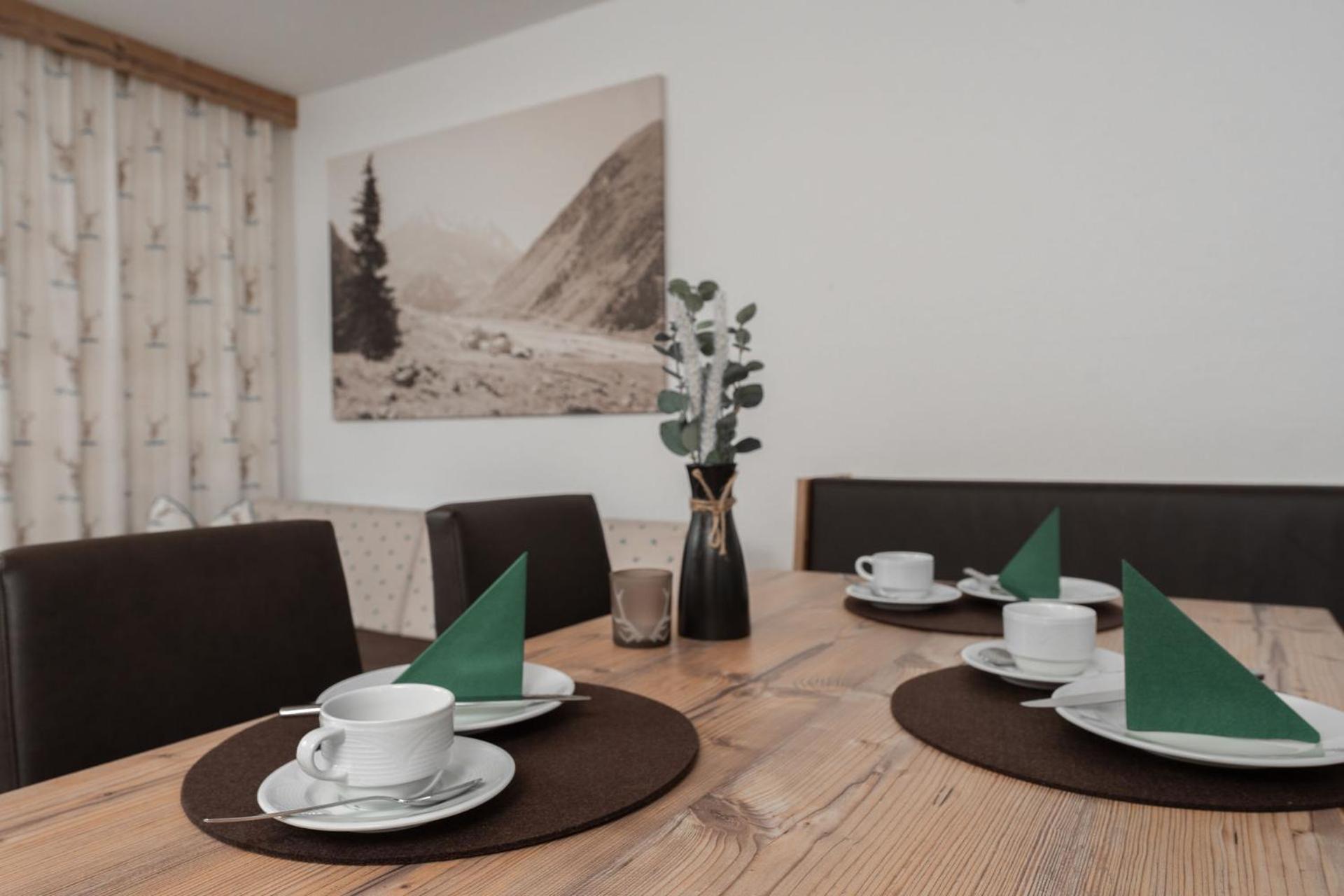 Haus Margret Bed & Breakfast Sankt Leonhard im Pitztal Exterior photo